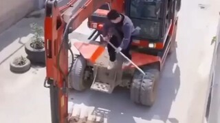 &{เต็มเรื่อง}เด็กหนุ่มจนถูกตีหัว แต่กลับได้ระบบตาเทพดูราคา