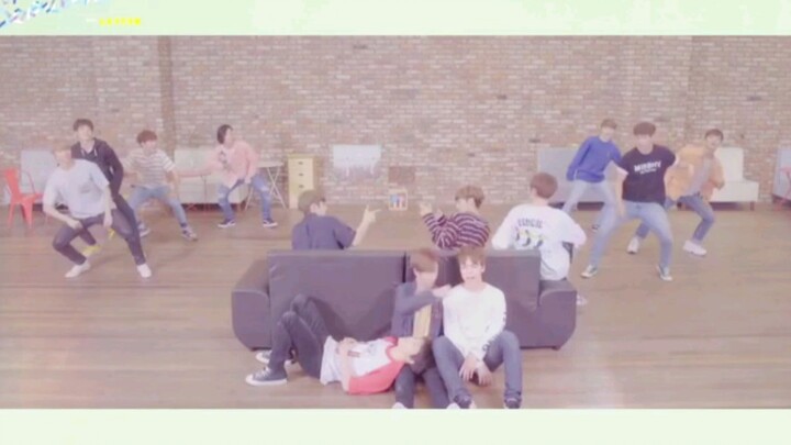 SEVENTEEN《Pretty U》练习室背面版，哈哈后面的戏好足啊