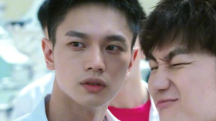 Adegan ikonik pertengkaran antara siswa dari Tiongkok Timur Laut dan siswa Taiwan