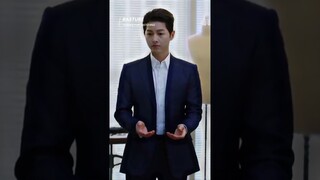 Want to be like her for someone like him ❤️‍🔥 #shorts #kdrama #vincenzo #songjoongki #hitv