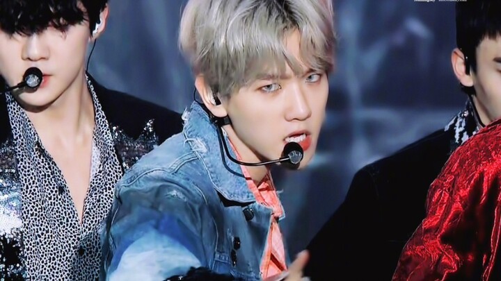 超清！边伯贤18年金唱片diamond直拍 对对对 就是那个名品ending!