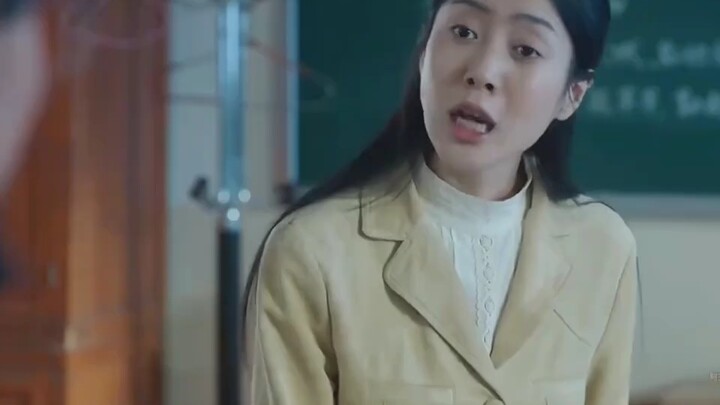 Zhang Guimei dan para guru terlibat perselisihan, hingga tiga orang guru berturut-turut mengundurkan