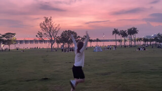 Pop in the sunset is so happy