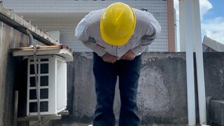 A worker passed by TF Family after get off work and took part in the debut assessment