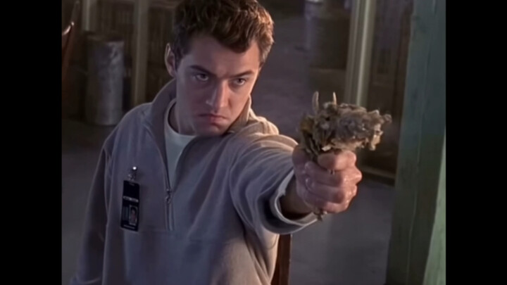 ใช้ก้างปลาประกอบเป็นปืนที่ใช้งานได้