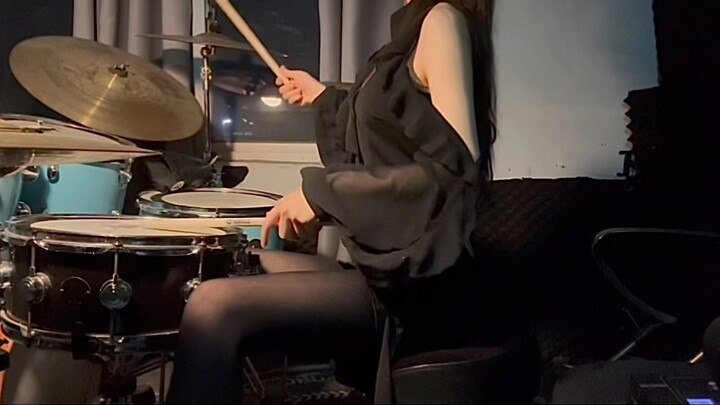 Hành trình xám xịt