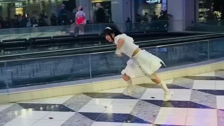 [ตั๋วอนิเมะวันนี้] iLiFE! / Aishu Aisu เบบี๋ เธอช่างกระตือรือร้นเหลือเกิน... [Underground Idol] [กิจ