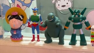 Beberapa periferal Crayon Shin-chan yang hemat biaya untuk dibagikan
