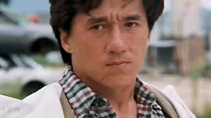 ผู้หญิงคนนั้นชนรถโดยไม่ได้ตั้งใจจนเกือบทำให้หลงเกอแพ้เกม