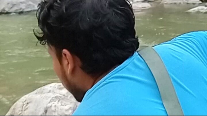 cast net fishing in Nepal |