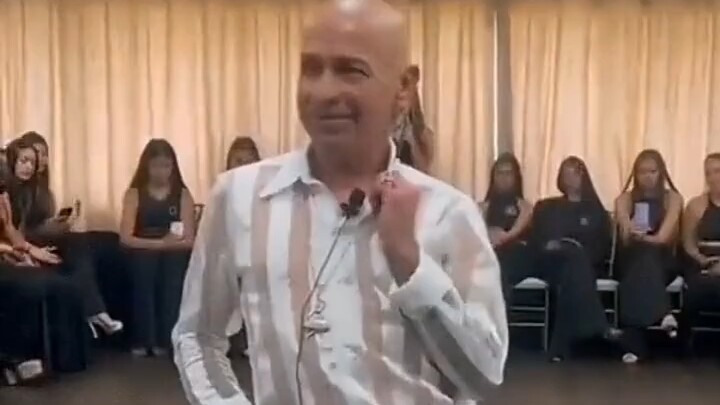 Kehidupan Sehari-hari Mentor Supermodel