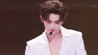 丁程鑫澳门演唱会随机舞蹈完整版，是谁又被迷倒了