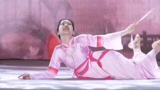 Tarian sampul festival seni siswa sekolah menengah tahun kedua "Mei"