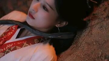 90. I Promised To Marry A Docile Heiress. I Fell For The Fierce Empress Inside Her!