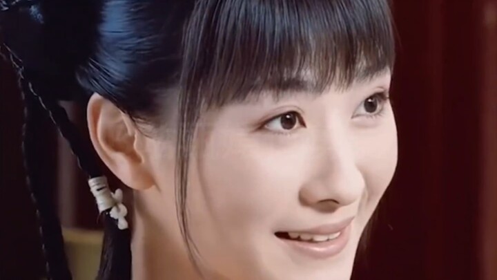 Hoàn toàn hiểu được vì sao đạo diễn “Chân Hoàn Truyện” lại chọn cô ấy vào vai An Lăng Dung chỉ vì mộ