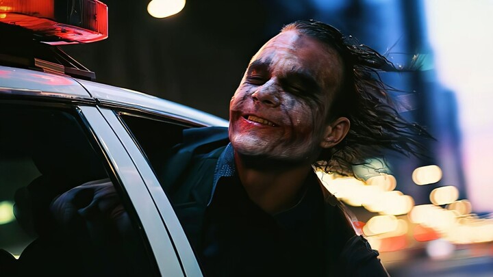 Joker, salah satu dari empat orang gila hebat di DC, mengapa dia begitu serius?