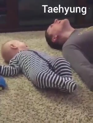 【BTS】วันธรรมดาเมื่อวง BTS กลายเป็นคุณพ่อ? (ภาพชัดเจนเกินไป ระวังหัวเราะจนล้มเลยนะ!)