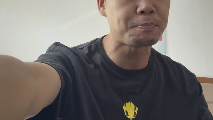 Bos Du ada di sini, tolong beri aku banyak like dan perhatian, ya? Jawab aku! #《Saat aku terbangun, 