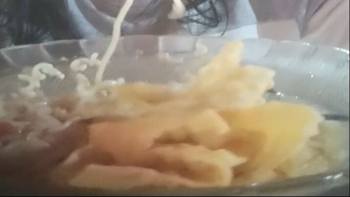 Asmr mukbang mie sedaap ayam bawang