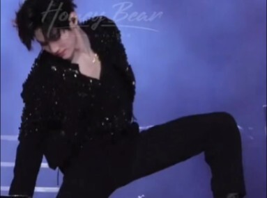 张真源这一段顶胯，我愿称之为“时团第一顶跨的神”