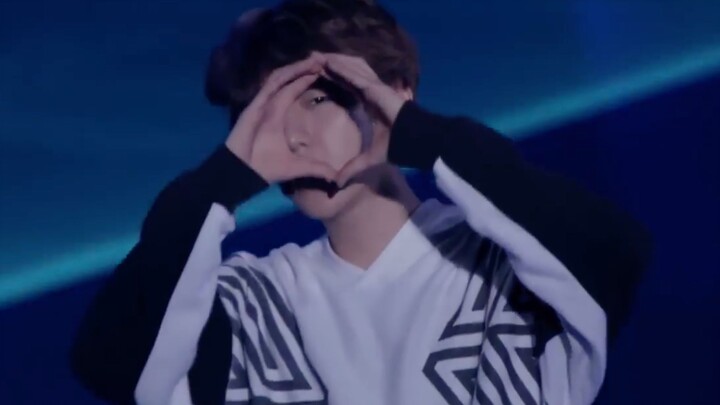 【EXO】Đây là sân khấu Machine mà tôi yêu thích nhất