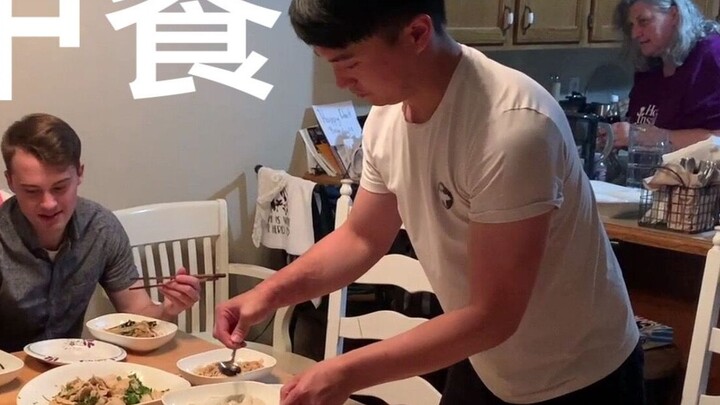 Itu adalah ulang tahun ayah mertua saya yang berkebangsaan Amerika, jadi saya memasak sepiring penuh