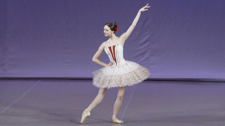 [Ballet] Future Principal? A Collection of Recent Variations by Eva Sergeenkova