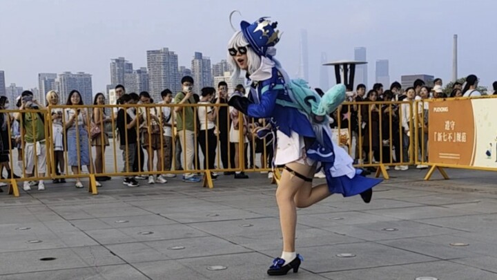 [Genshin Impact] Funina dances with a strong wind and a big back hair at the concert