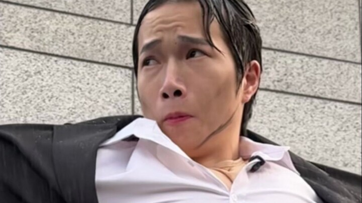 يا فتاة، أعترف أن حيلتك الصغيرة لفتت انتباهي، حسنًا... كما تريدين!