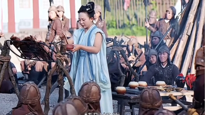 Lamu Yangzi Menang Berkat Domba Panggang Utuh