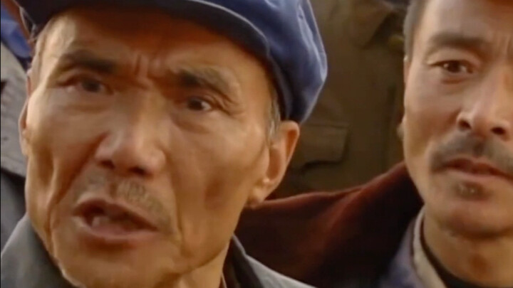 县长欺负好官被村民群殴，村民气的当场怒骂