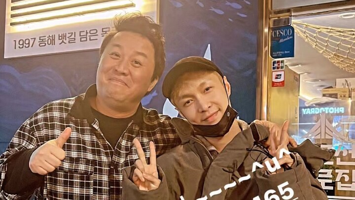 2024.1.10 Yixing has arrived in South Korea, ran into an acquaintance, and posted on Instagram.