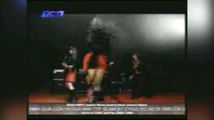 Mulan Jameela - Wonder Woman (Footage by DahSyat RCTI 2008)