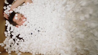 【宇哥】小伙不慎掉入纸箱，被当成货物，送上开往异国的飞机……《紧急呼救S2-10》