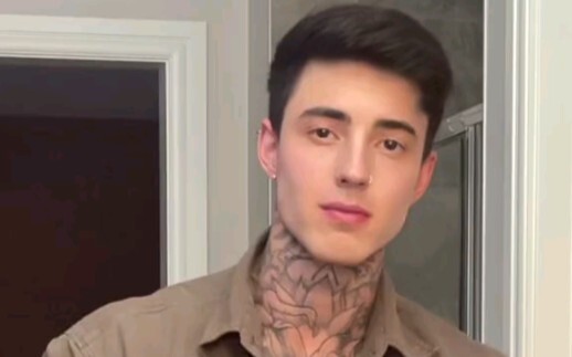 【Jakipz/Jakeandrich】พระโพธิสัตว์ชายสุดหล่อในลุคยีนส์ สไตล์ระดับงูเหลือม!