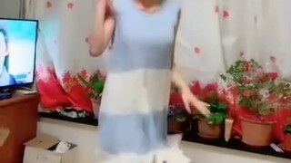 初学者跳的像广场舞一样🤣