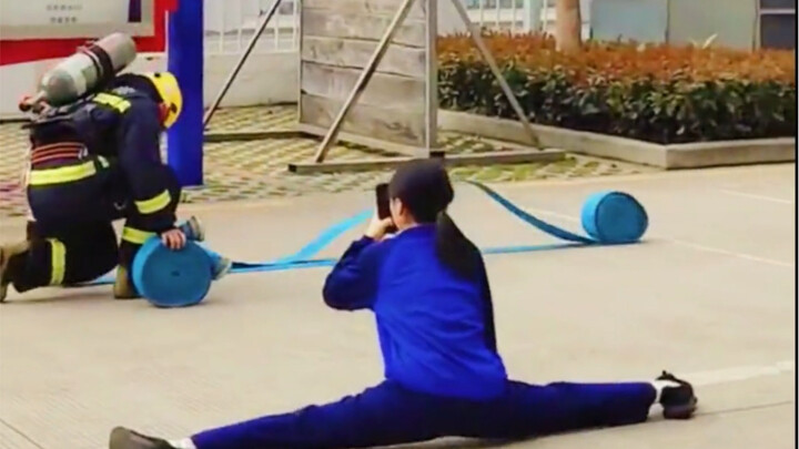 Ever since the fire department got Blue Sister, the firefighters’ combat power has skyrocketed—there