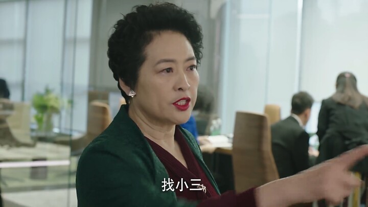 Peppa Pig vs. Xue Zhenzhu: Beating the Other Woman (4K 60 FPS)