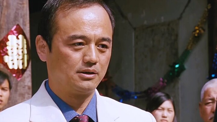 Baru saja dikeluarkan pengumuman evakuasi warga, pimpinan justru menggelar pesta besar di rumahnya, 