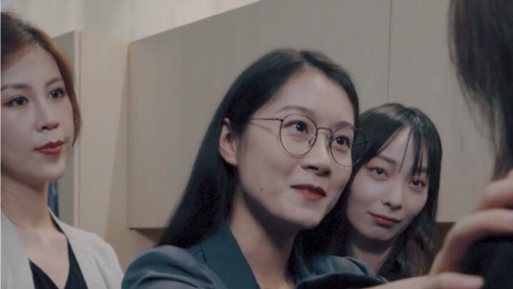 Khi chị khóa trên đến ký túc xá kiểm tra, lại đụng phải một nhóm người khó đụng nhất.