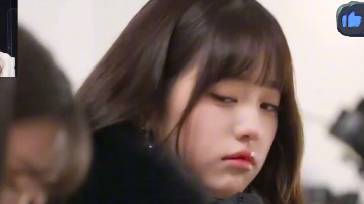 Zhang Yuanying main teater bisu saat ambil makanan malah diselipin! Ekspresinya imut banget, bikin g