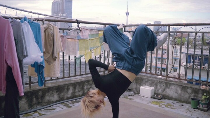 Balcony afternoon exercise