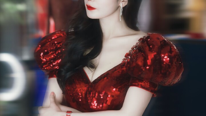 Astaga... akhirnya pakaian tokoh utama wanita dalam drama domestik terlihat keren!