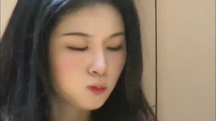 ليس جيدًا، هذه عسل معادٍ!!