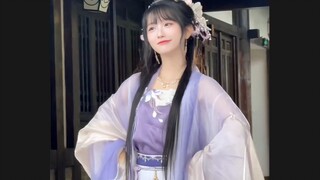 雅倩：听说有人说我笑得叼叼的！