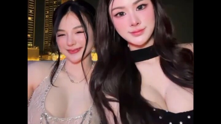 jangan di suruh memilih ketika nggak ada pilihan🤣, mending di bungkus aja dua²nya🤤😋