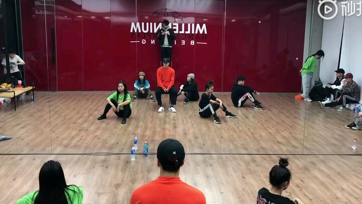 【Jackson Wang】The birthday concert rehearsals are so amazing and the music is so good!