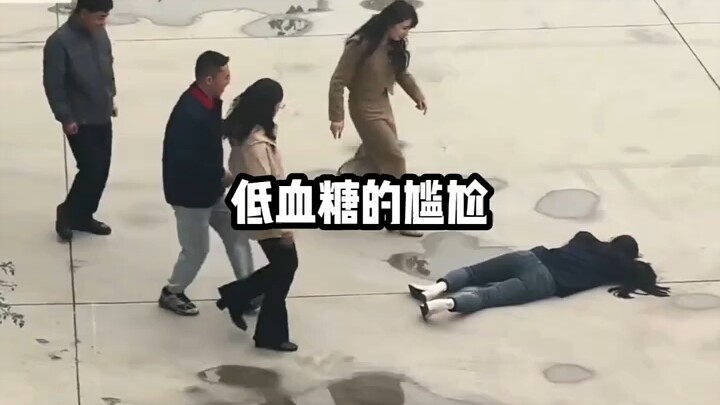 Cái cảnh buộc phải tắt máy này cười chết mất thôi!