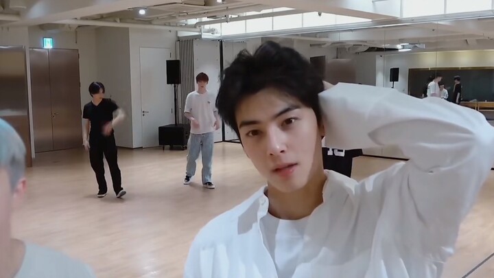 [Cha Eun-woo] Teacher Cha’s 29-second masterpiece in the practice room