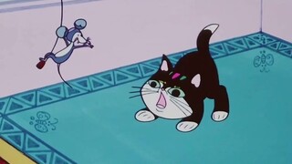 Dalam animasi domestik tahun 1979, sarang tikus benar-benar menangkap seekor kucing dan menjadikanny